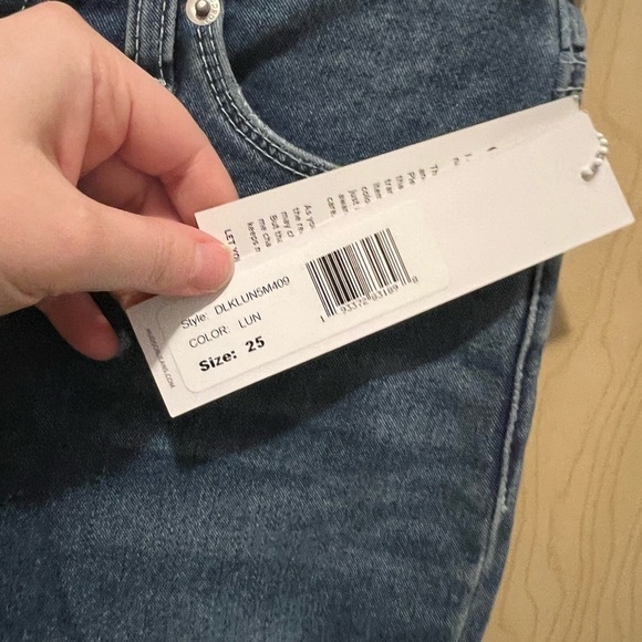 NWT Hudson Natalie mid-rise super skinny jeans - Picture 3 of 5